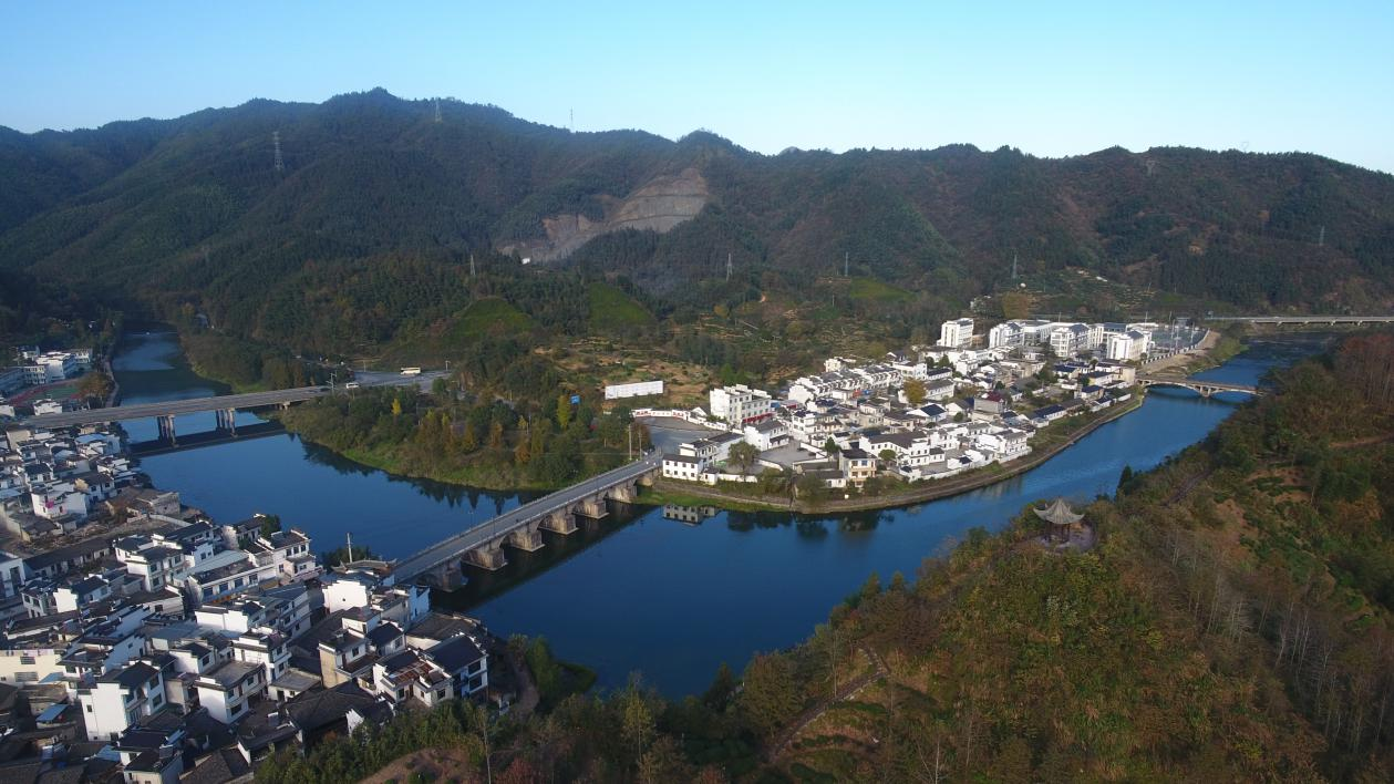 黟縣漁亭鎮櫛風沐雨十年路砥礪前行再揚帆