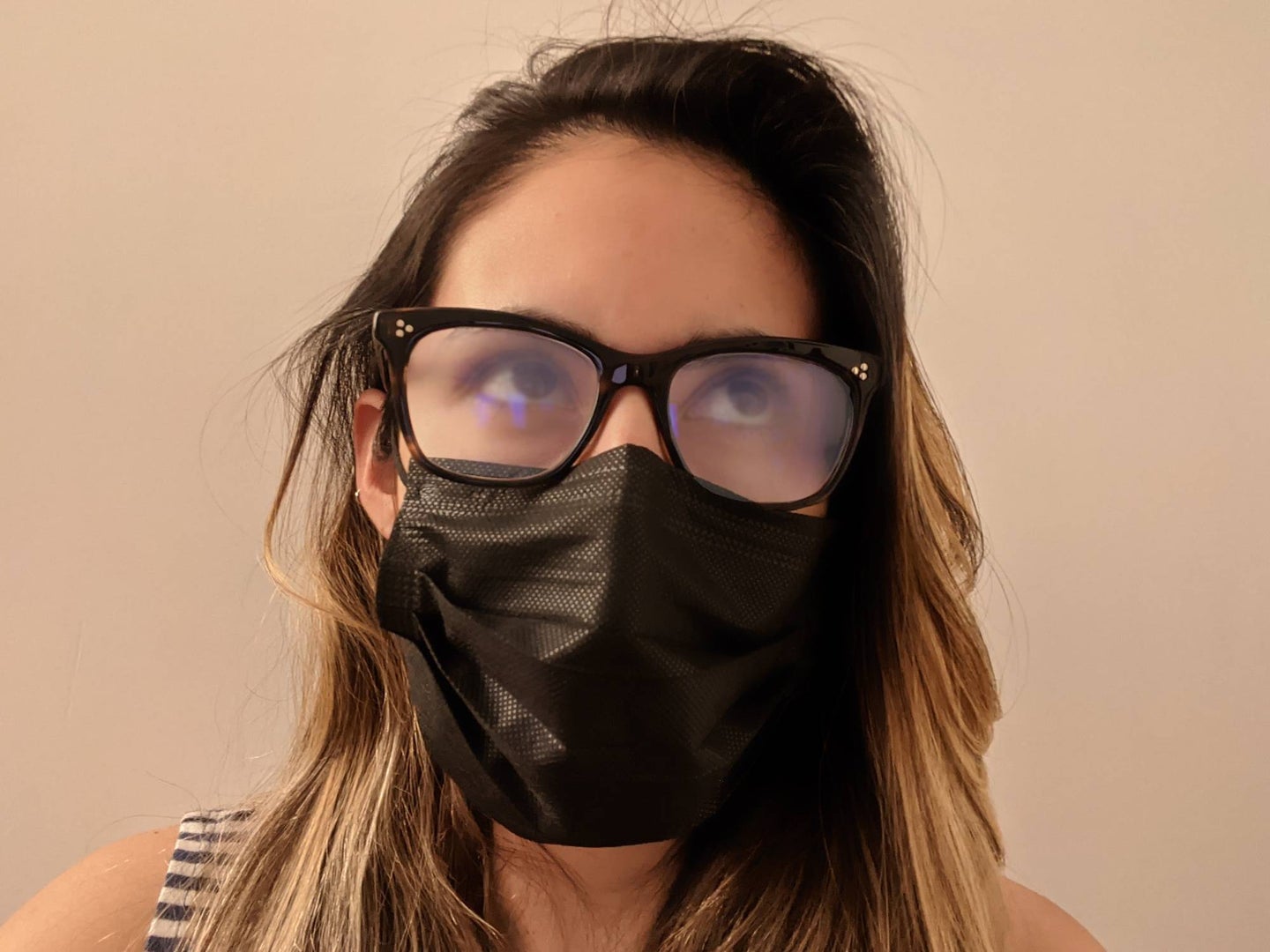 戴口罩时如何防止眼镜起雾?