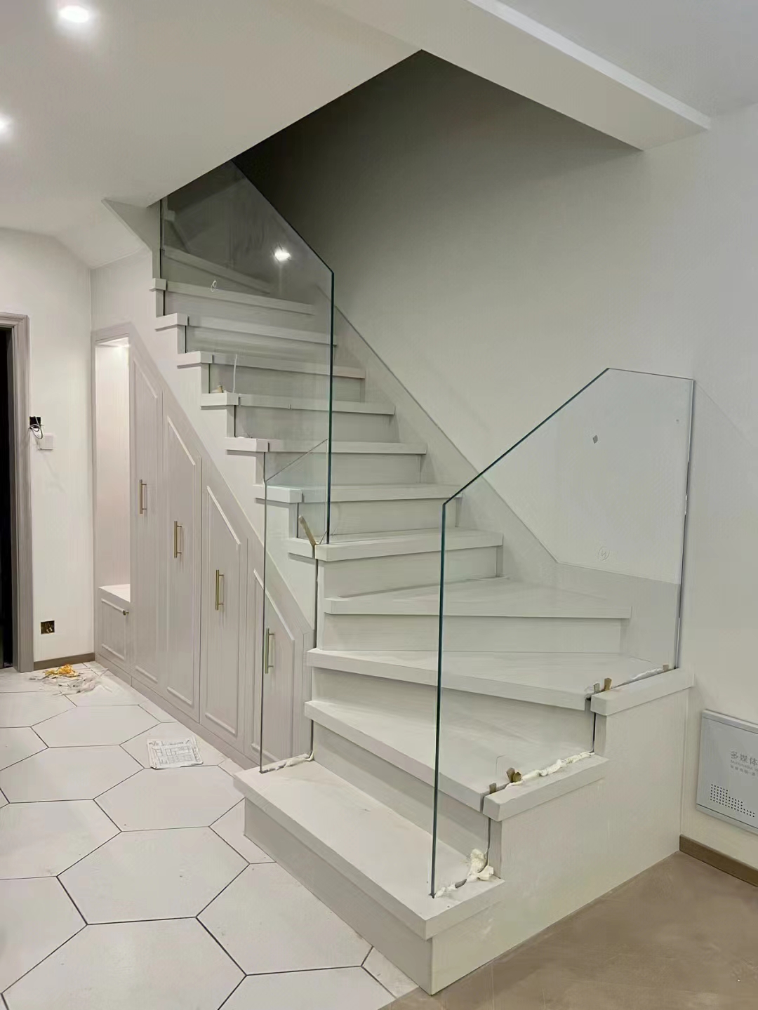 上海岩板全屋整装网红岩板悬浮楼梯效果展示上海邦大岩板批发加工