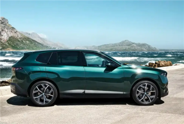V8旗舰SUV战力升级！全新一代宝马X5 M60明年登场