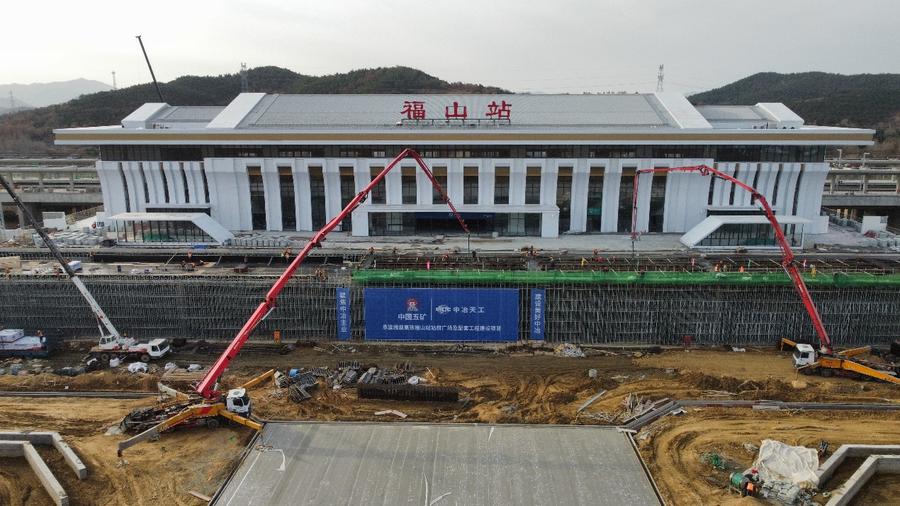 潍烟高铁福山站站前高架桥主体结构完成,为后续施工提供有力保障