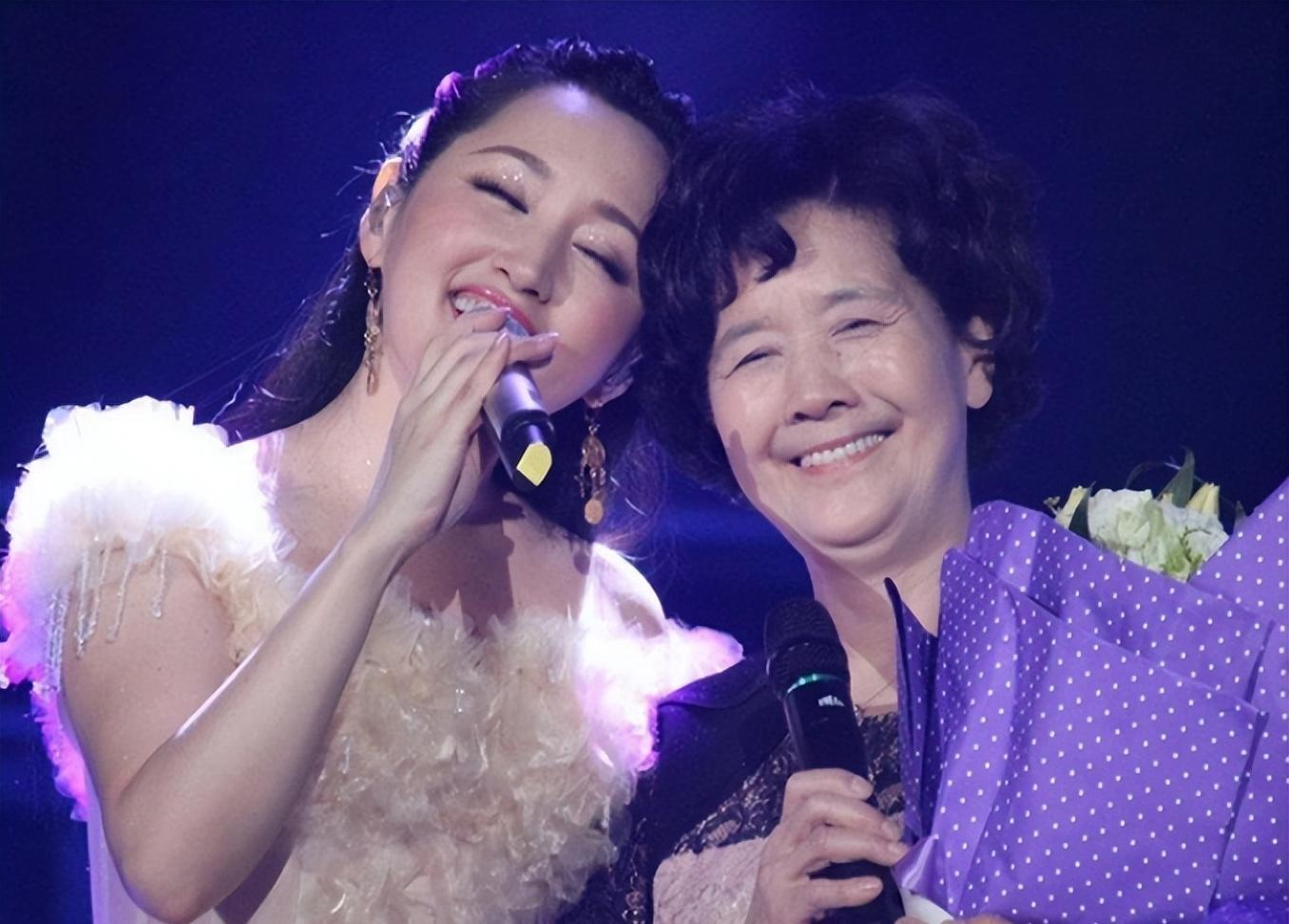 原来她就是杨钰莹的妈妈!难怪女儿能红遍大江南北