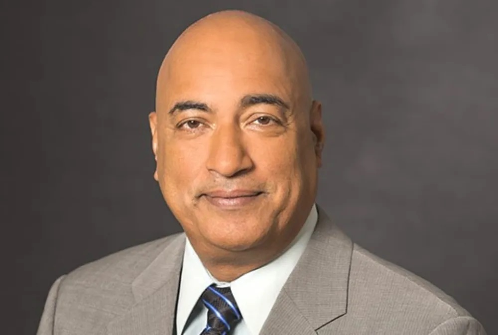 歌尔股份总裁姜龙辞职;苹果前公共关系负责人离世;小米任命栾剑担任大