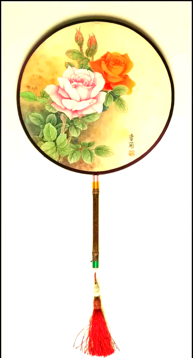 欣赏梁季兰的工笔花鸟团扇艺术
