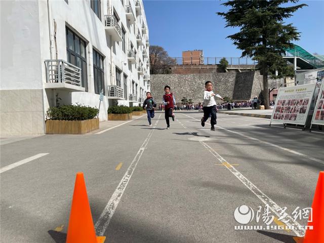 東城三小成功舉辦2022年春季運動會