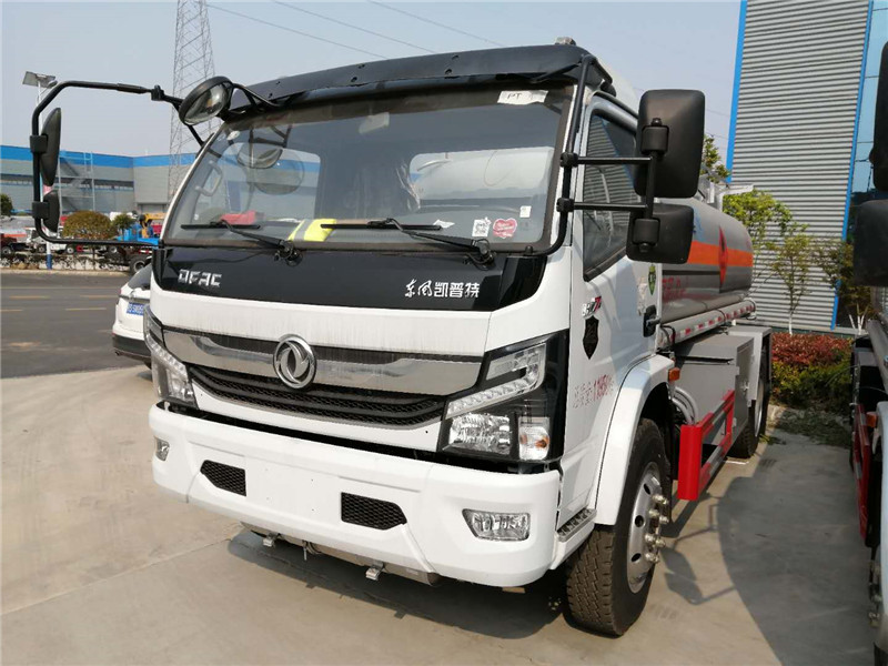 8吨(8方)加油车程力国六油罐车