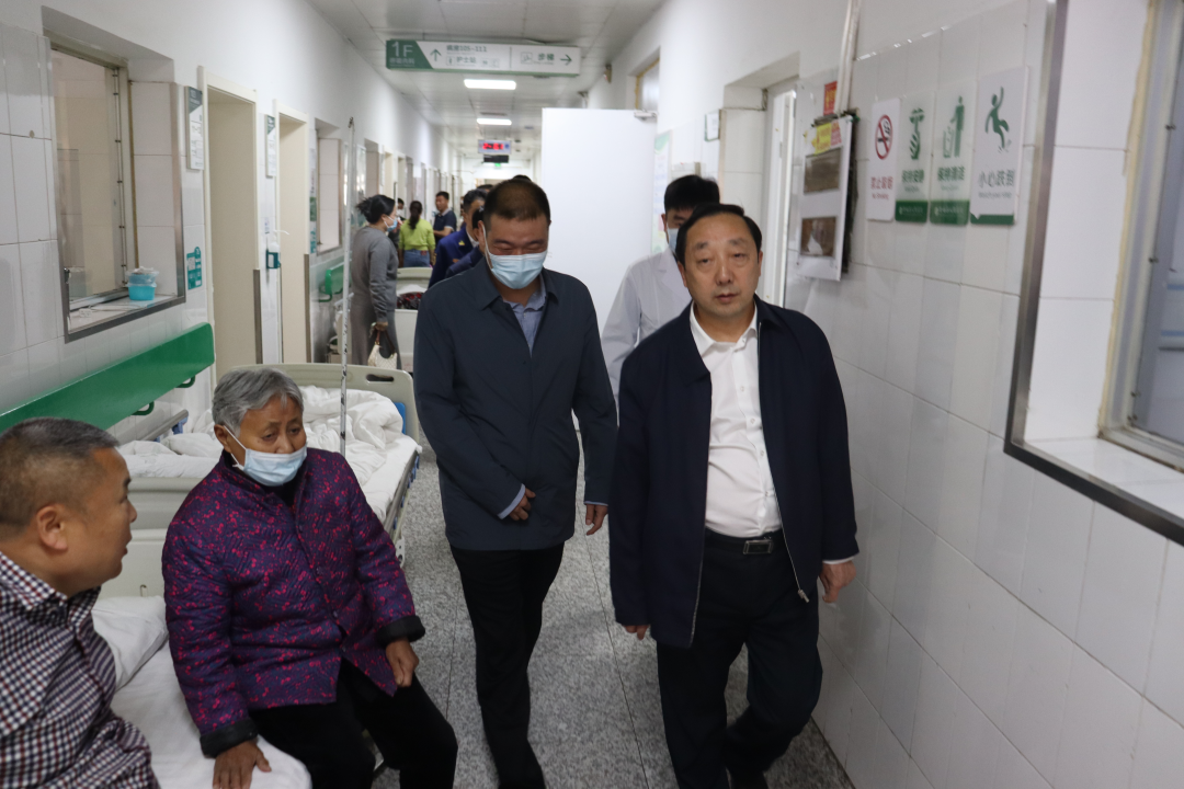 县委书记王治学到固始县人民医院督导检查安全生产工作