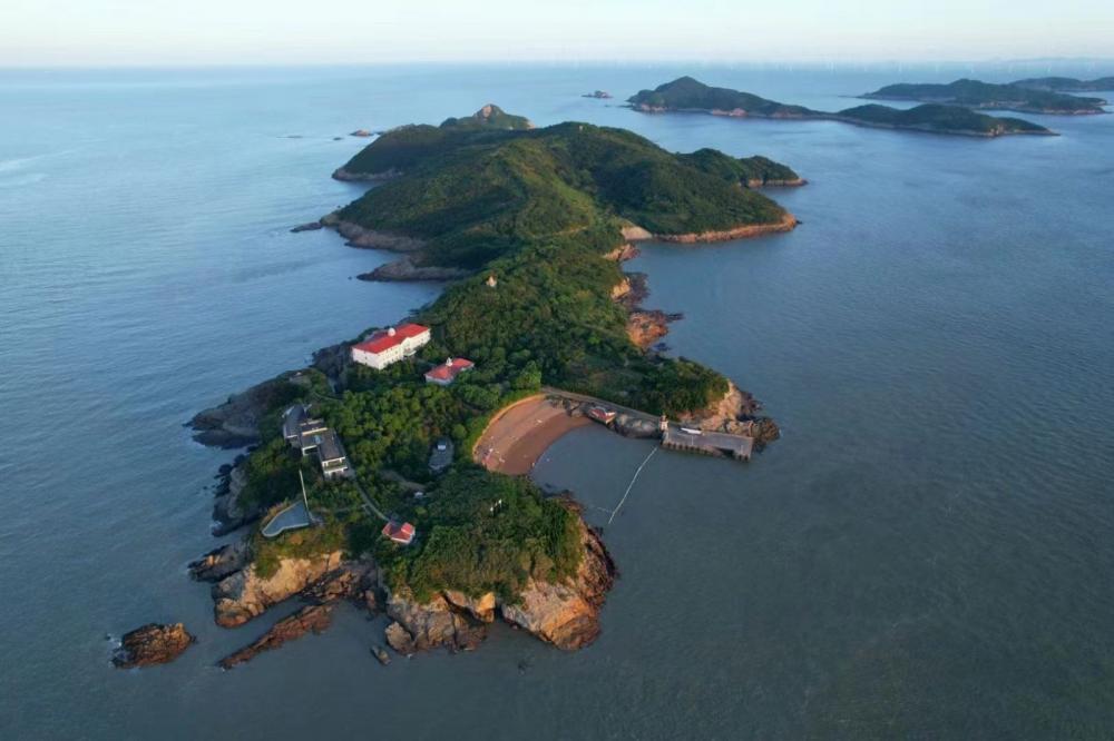浙江无人岛流拍:中国首个无人岛"岛主"成老赖,曾称要花十亿开发