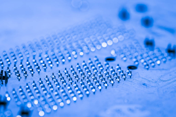 印刷线路板厂家中的pcb光板是什么意思?