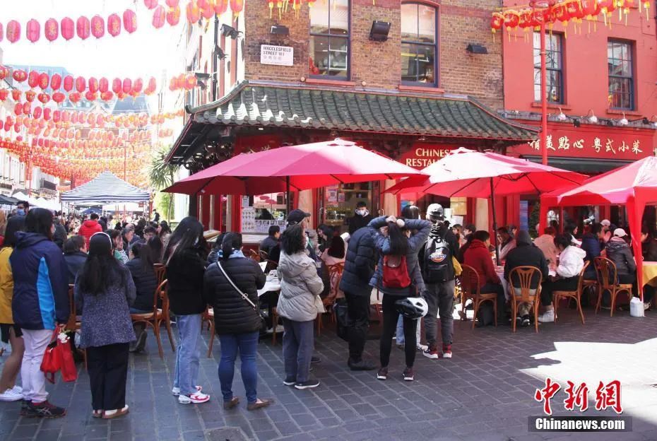 资料图:伦敦唐人街.中新社记者 张平 摄