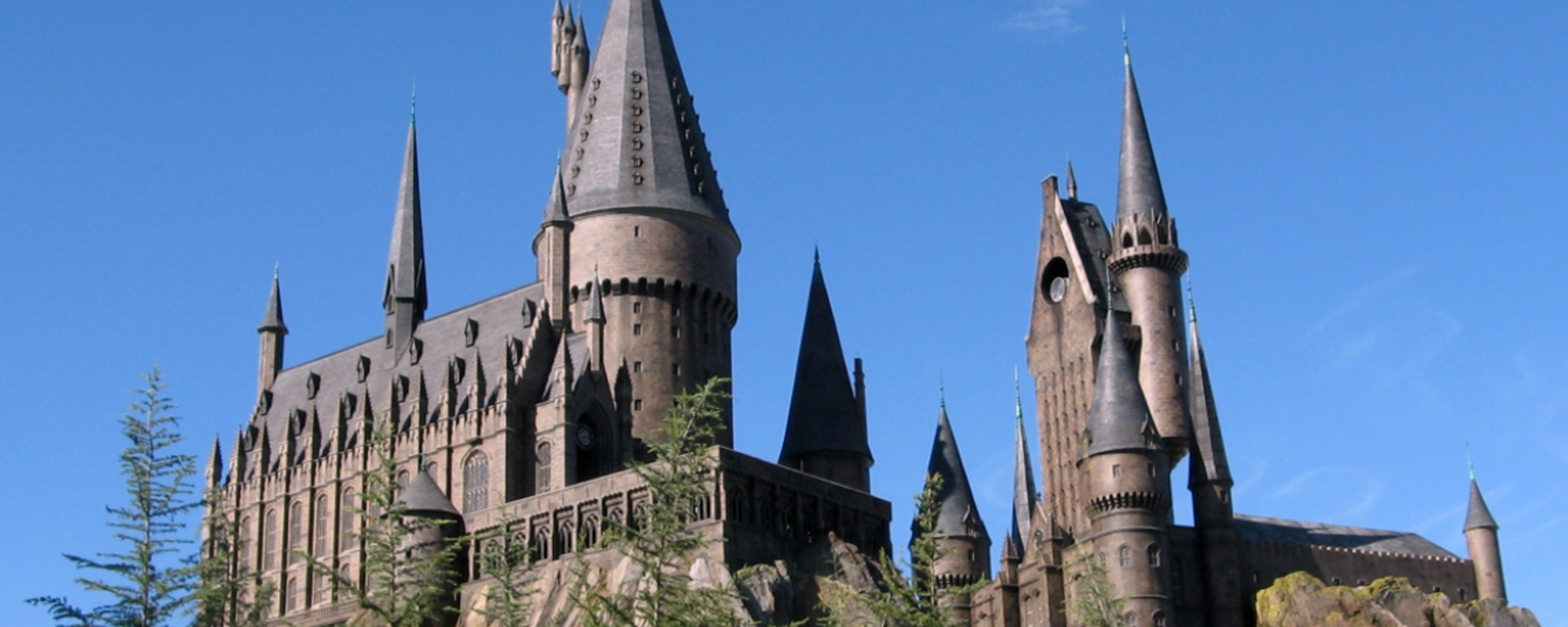 霍格沃兹学院是真实存在的吗?霍格沃兹学院出自哪个作品?