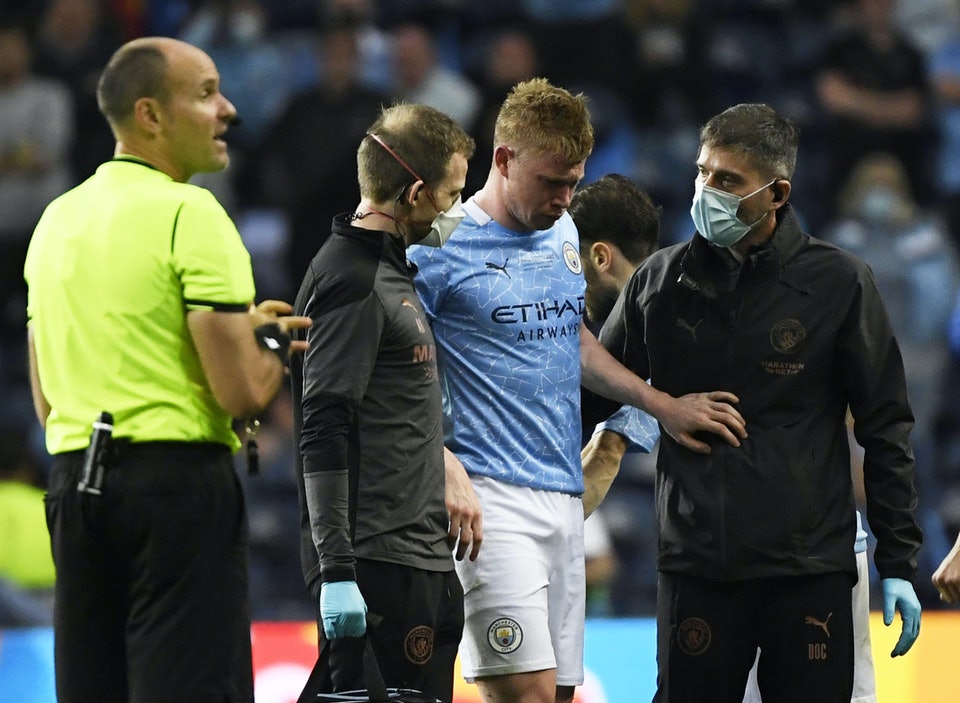 昔日承诺终无法兑现,阿圭罗以泪水告别曼城传奇生涯