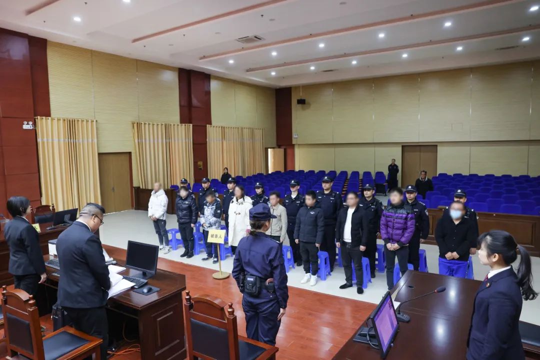 宜州法院集中宣判4起知识产权"三合一"刑事案件