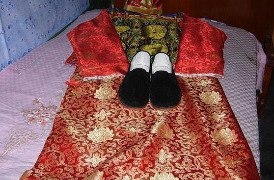 寿衣穿法也有讲究?无论如何手不能漏出来,原来还有这个说法