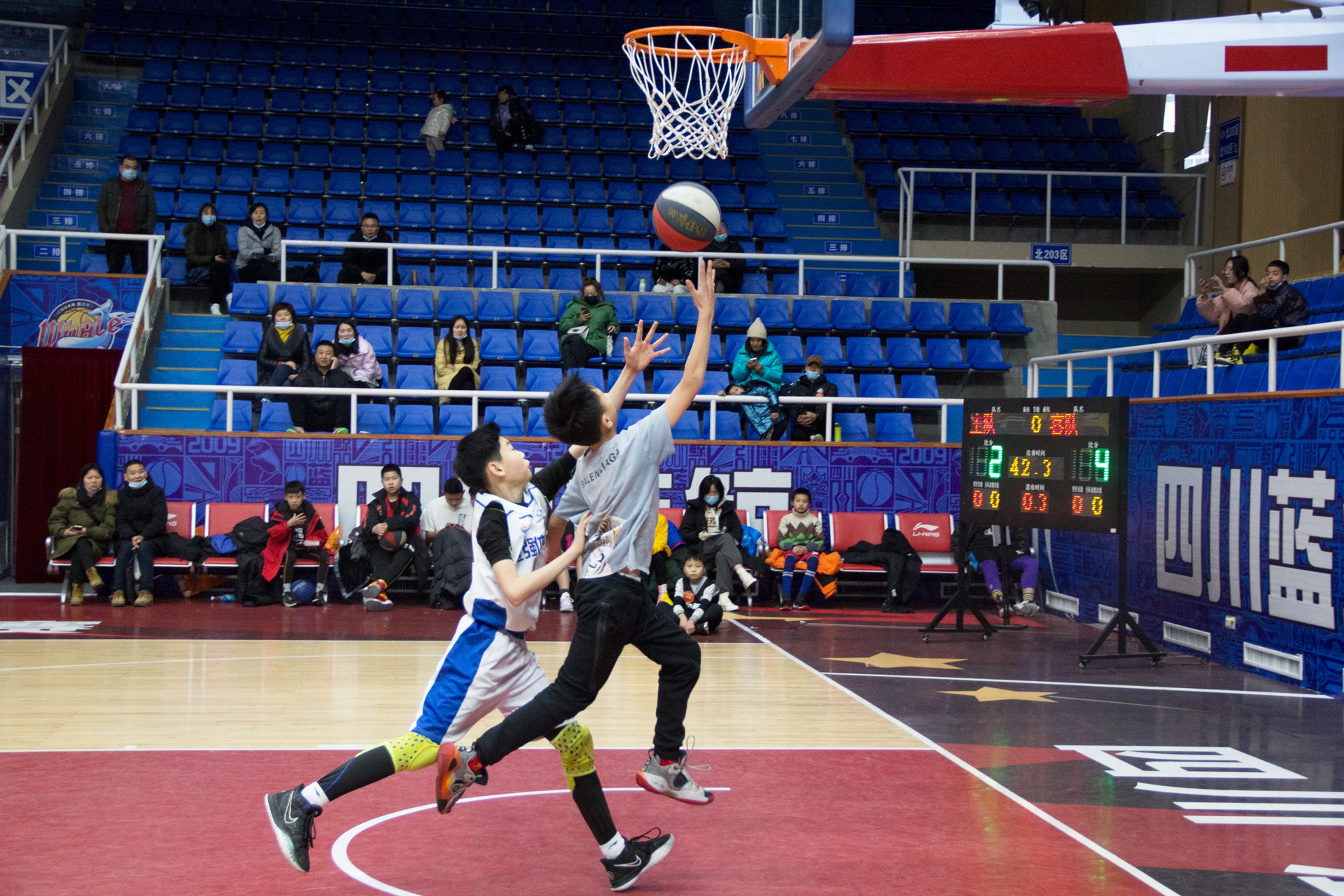 体教融合,让体育伴成长!2022年温江区 青少年1v1篮球挑战赛完赛