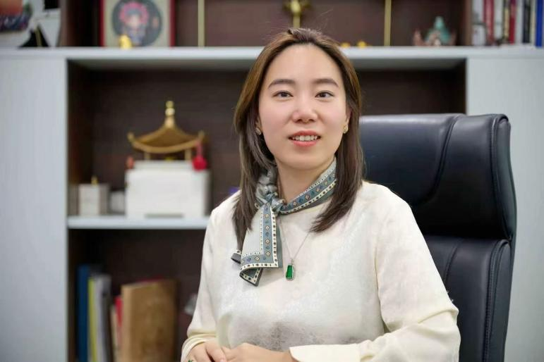 大连电瓷副董事长,总经理应莹庭:从一座工厂,看百年绝缘子企业突围丨