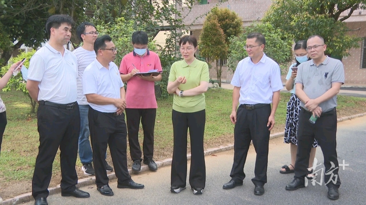 柯燕到阳东区检查中考准备工作