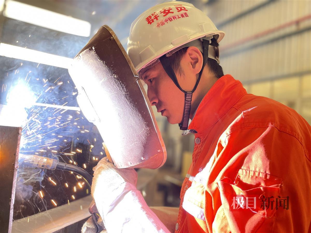 �����������������ǣ�������ҫ�ܶ�֮��