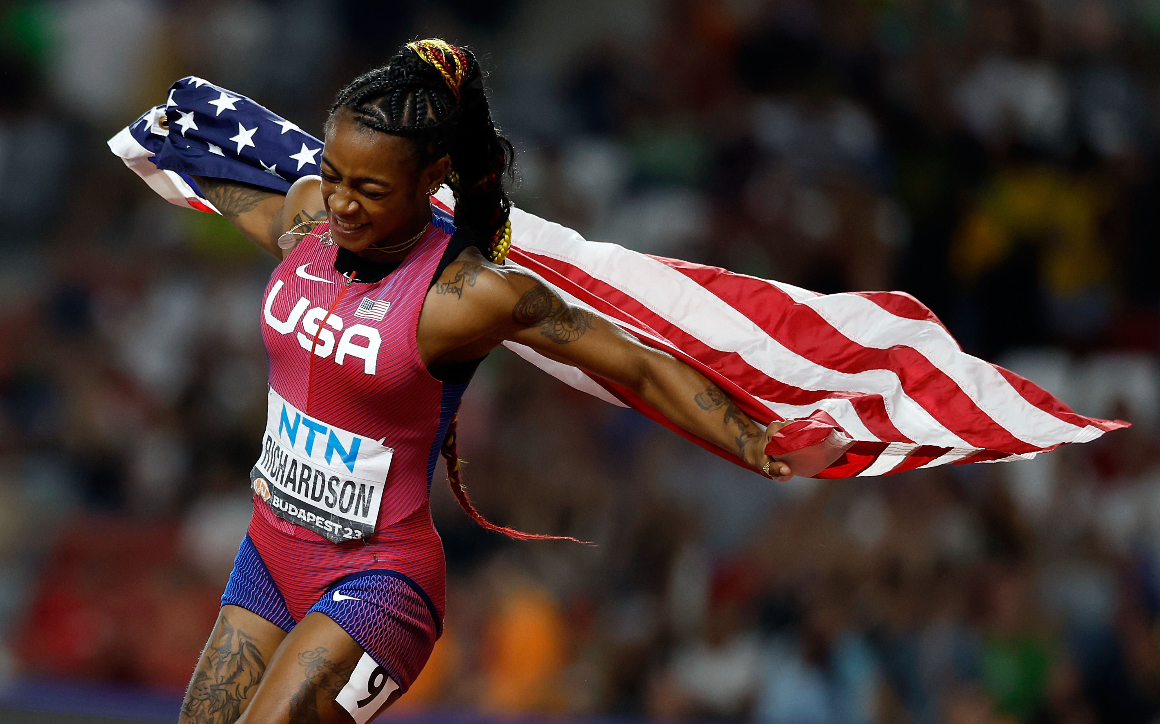 田径世锦赛|女子百米:理查德森破纪录夺冠