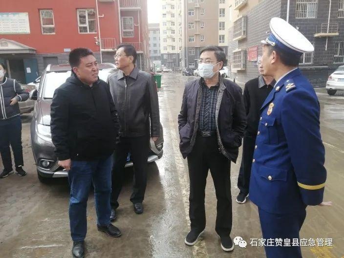 县委常委,常务副县长王建波督导高层小区消防安全工作