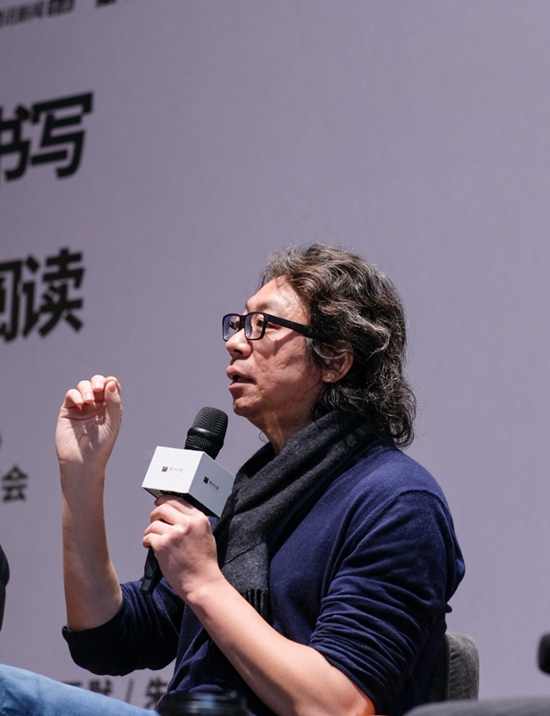 五年的时间做了52场对话 许知远推《十三邀》图书版