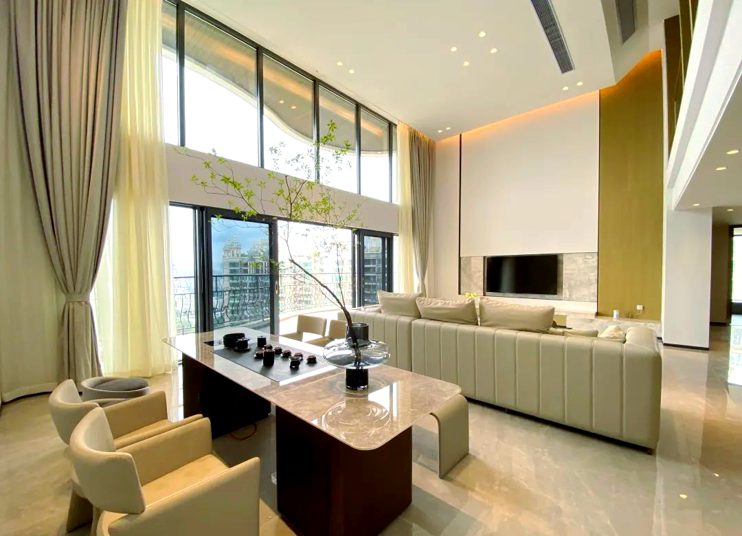 珠江帝景苑9套豪宅现身,顶复房源引关注