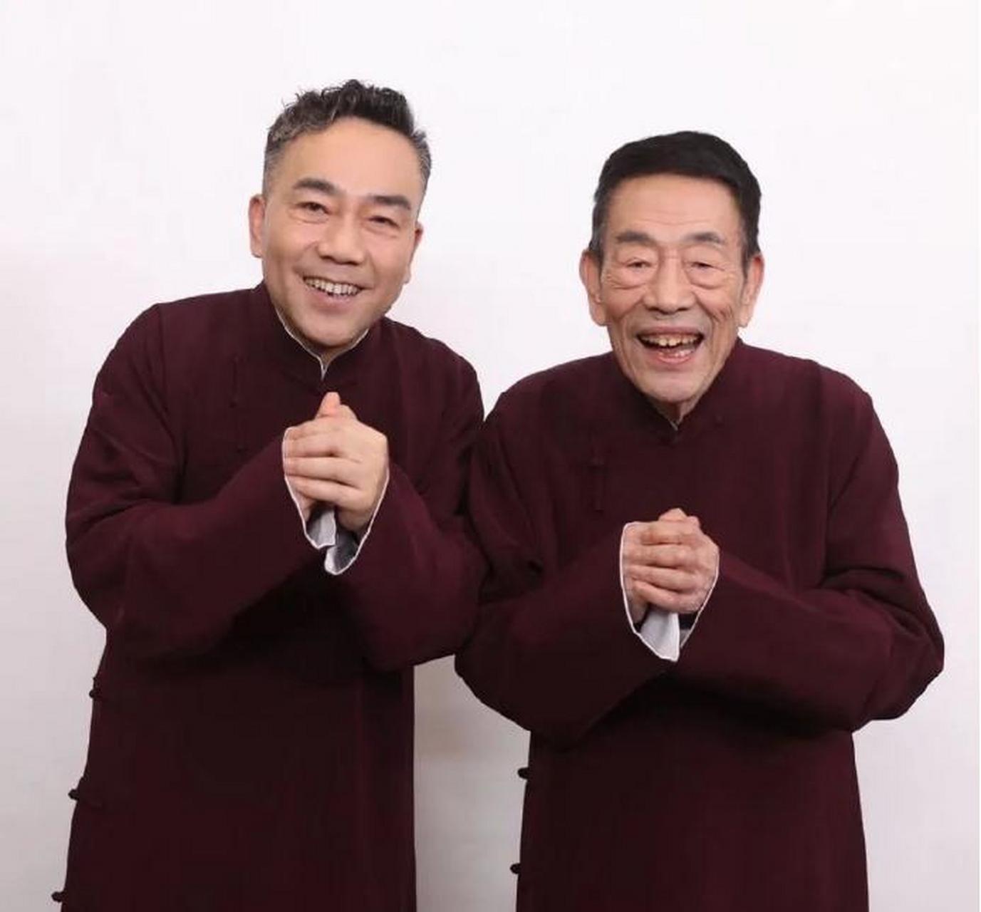 一次,杨少华生病,郭德纲前去看望,可在一旁的杨议吃完西瓜后,竟然直接