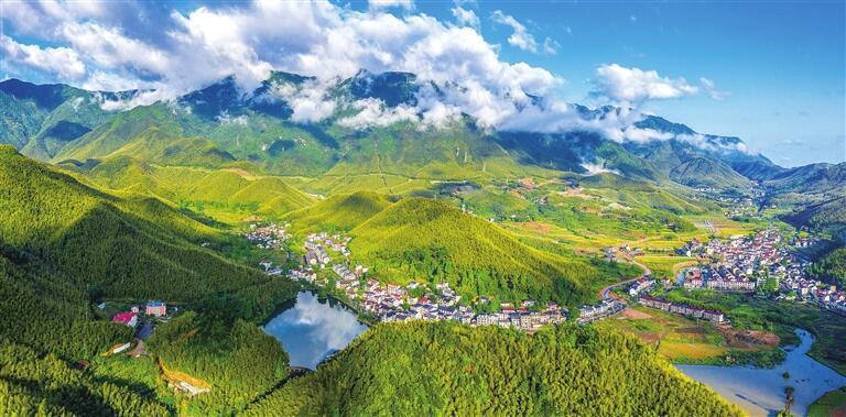 安吉山川的"绿色突围"
