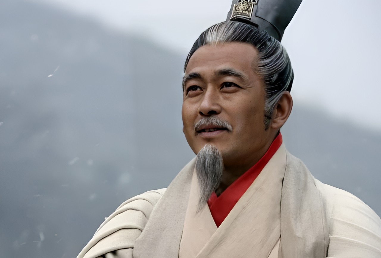 魏惠王拉着弟弟公子卬的手说:"真后悔当初没有亲手杀了商鞅!