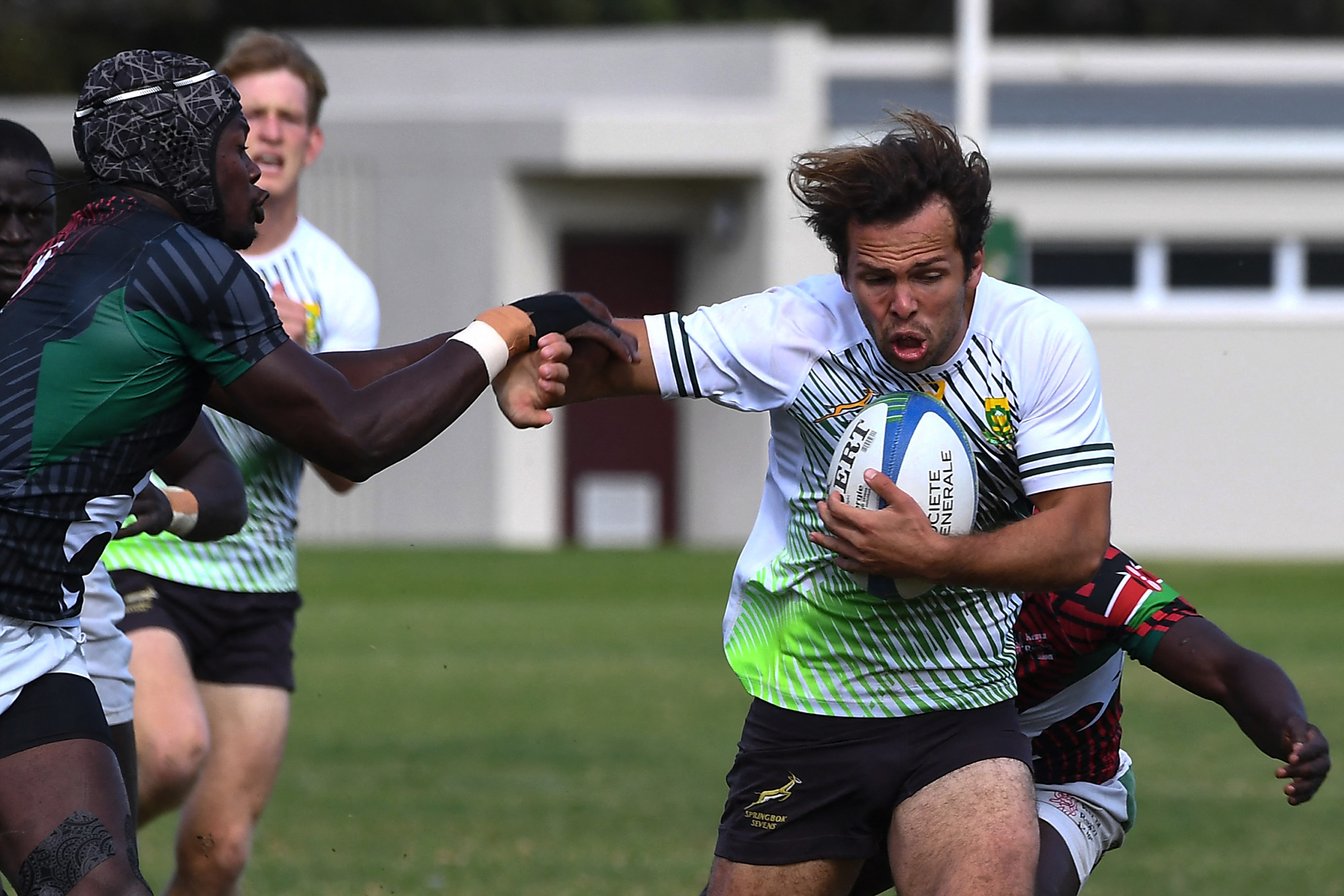 「橄榄球」第八届七人制橄榄球世界杯赛明年在南非举行