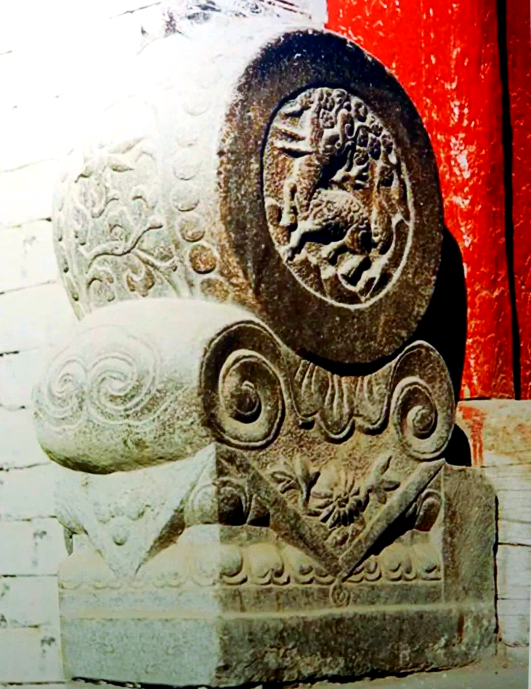 古建筑中的门当户对:探究其多重含义与演变