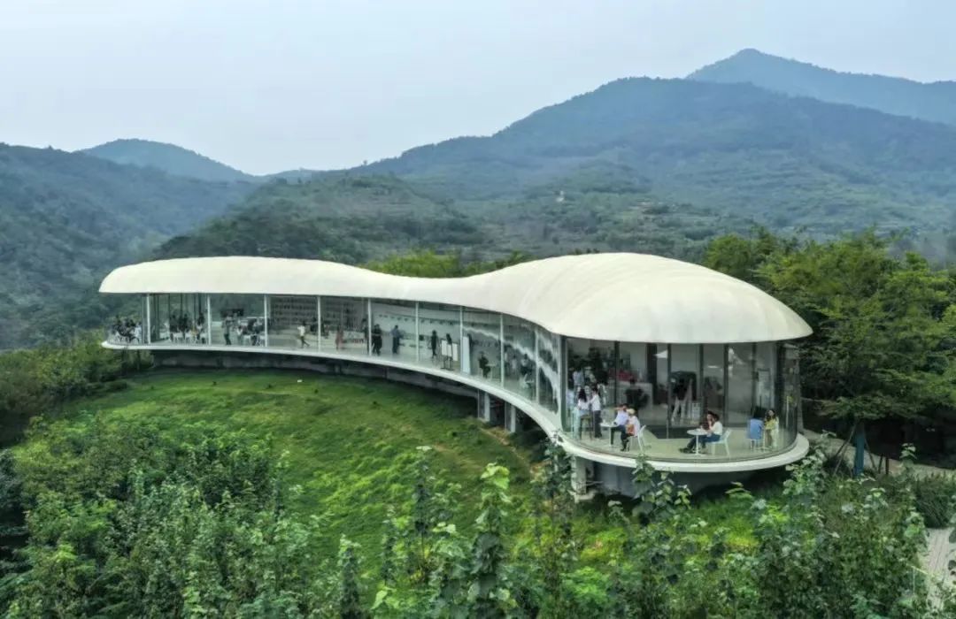 礼乐山东|泰安:岱岳区九女峰书房荣获"山东省年度最美书店"荣誉称号