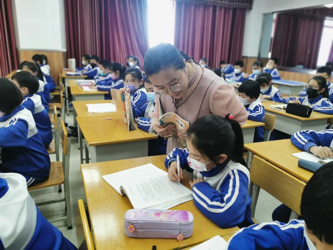 大庆一中奥林学校小学图片