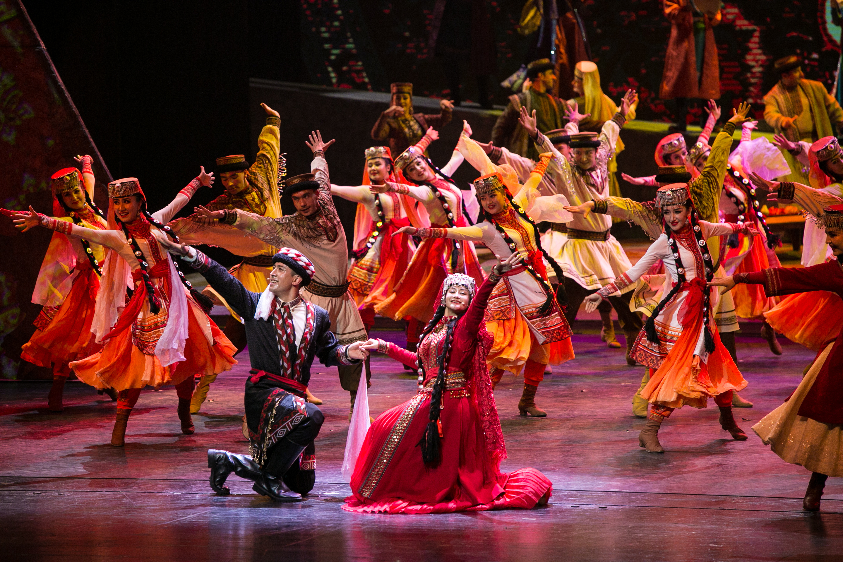 音乐剧《拉齐尼·巴依卡》在京上演