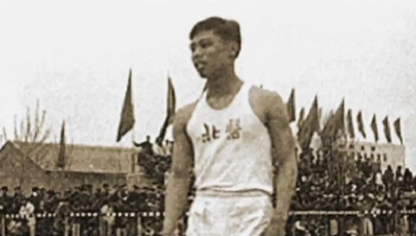 62年前,钟南山打破全运会400米栏纪录!跑步坚持了70年!