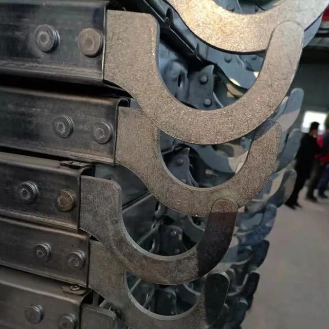 盘扣式脚手架用挂钩钢踏板