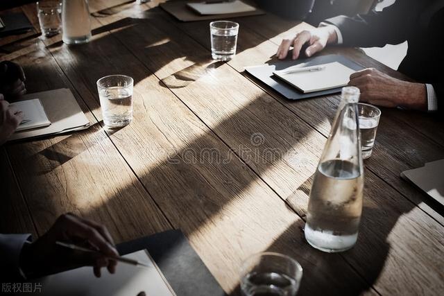 成语"折冲樽俎",为什么比喻在酒宴中制敌取胜?