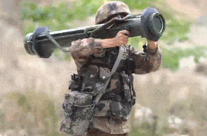 罕见展示破甲弹!"单兵大炮"120火箭筒可瘫痪三代坦克