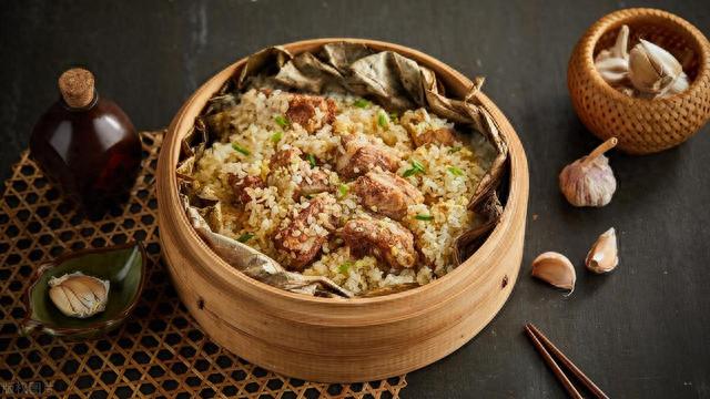 荷叶糯米蒸排骨,美味与健康兼得的家常菜!