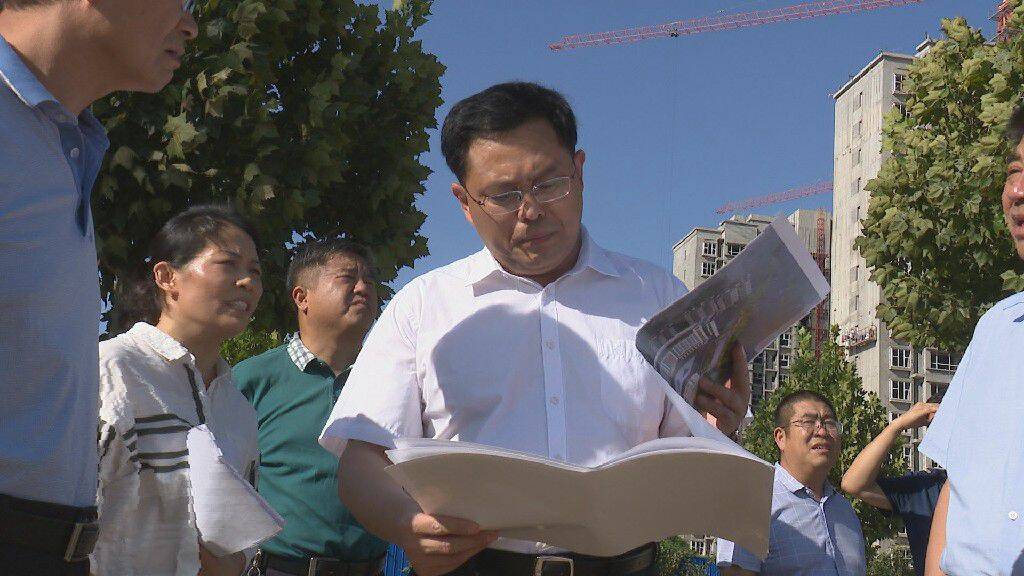 菏泽市东明县委副书记,代理县长孙迁国专题调研城市建设工作