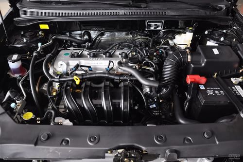 这款"上海英伦sc715"的发动机采用全铝材质,双顶置凸轮轴16气门结构