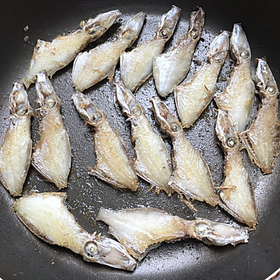 上桌妙光的香煎剥皮鱼,这个冬日别再错过啦!