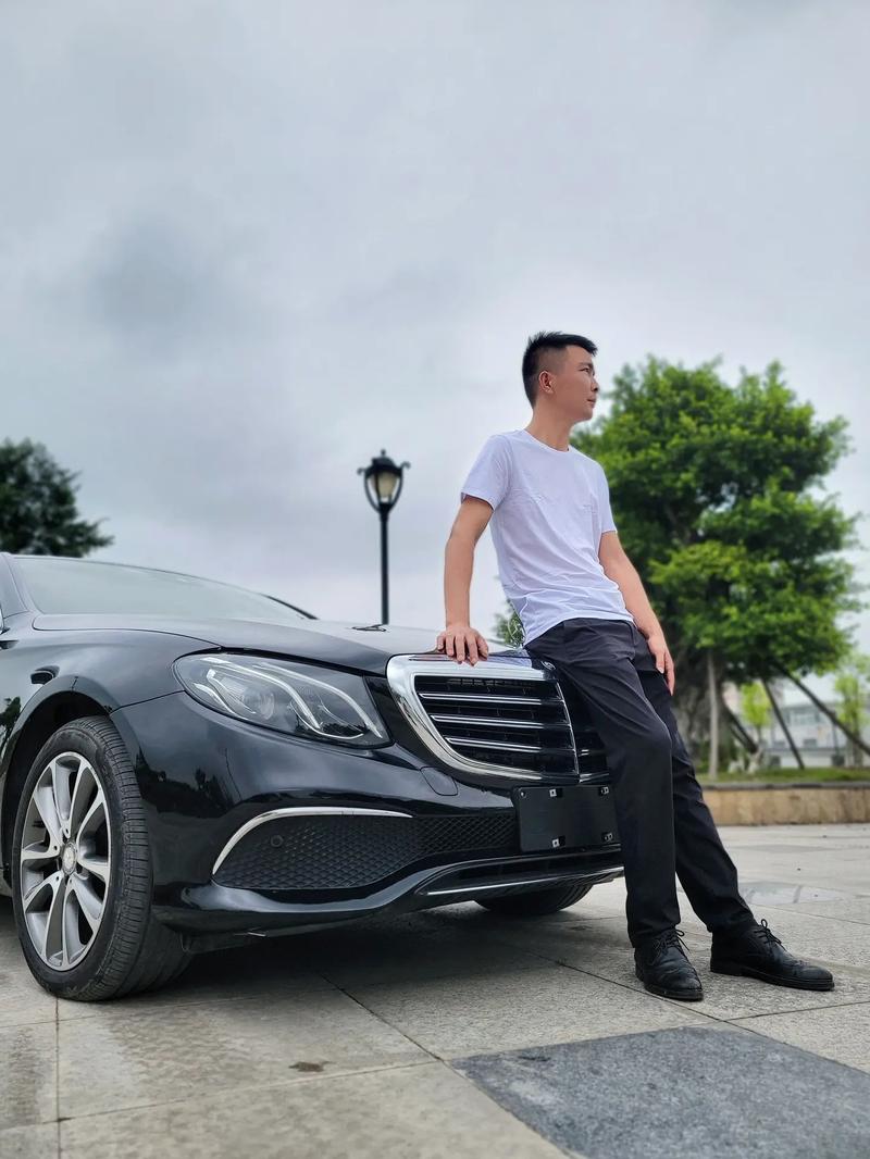 男人开奔驰车说明什么 开奔驰男人给人什么气质
