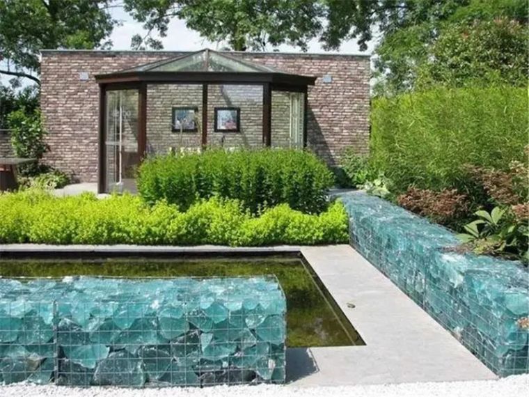 「建筑界」颗粒玻璃的闪亮登场:玻璃石在景观中的应用