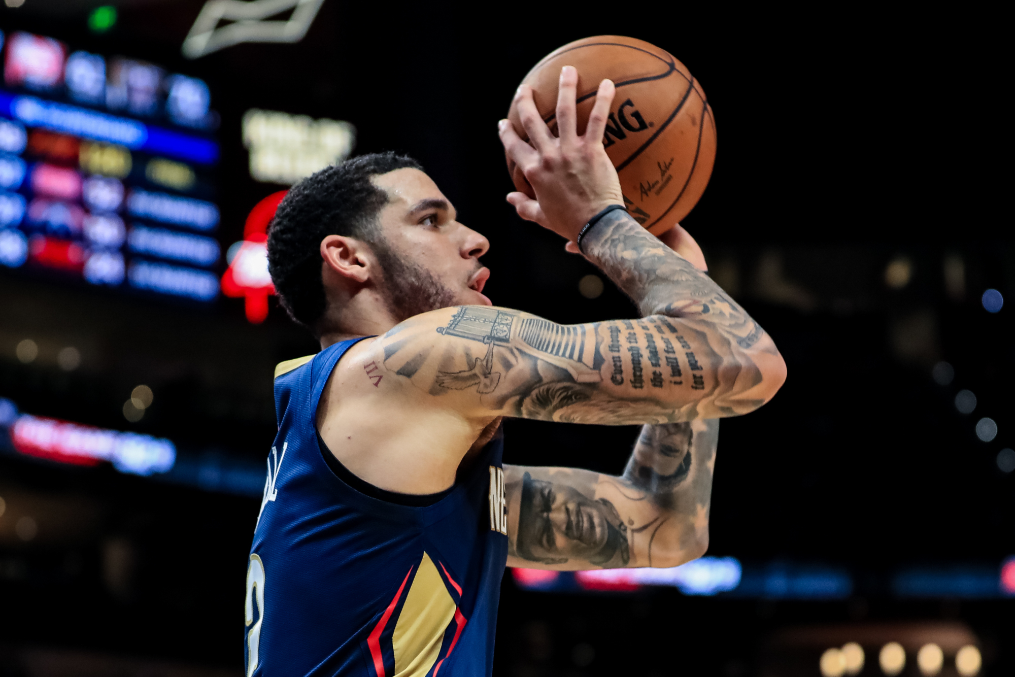 三分球26中5命中率19打了3年没半点进步鹈鹕出局都怪他