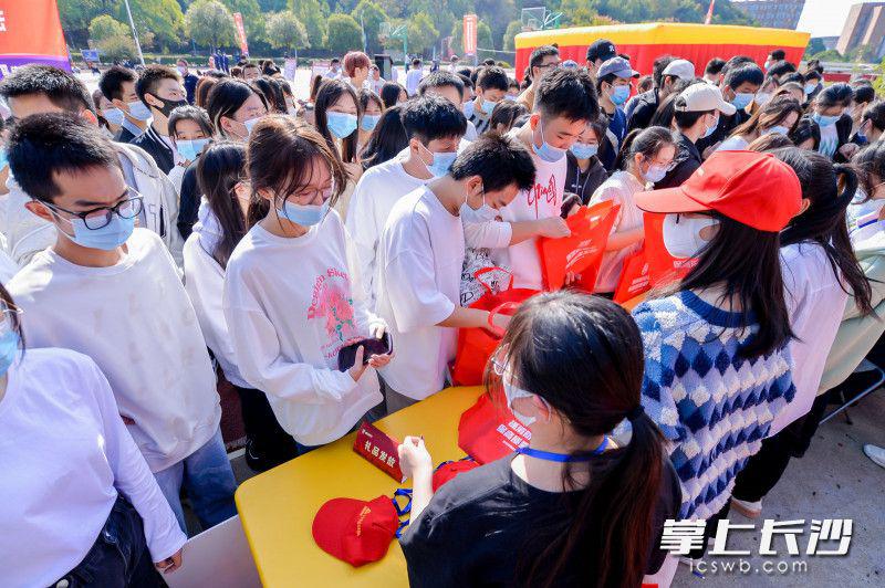 "玩""乐"之中学消防知识望城区启动"119"消防宣传月活动