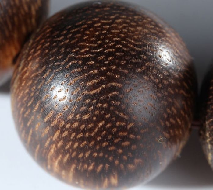 沉香内幕揭开:制香人的秘密,触目惊心!