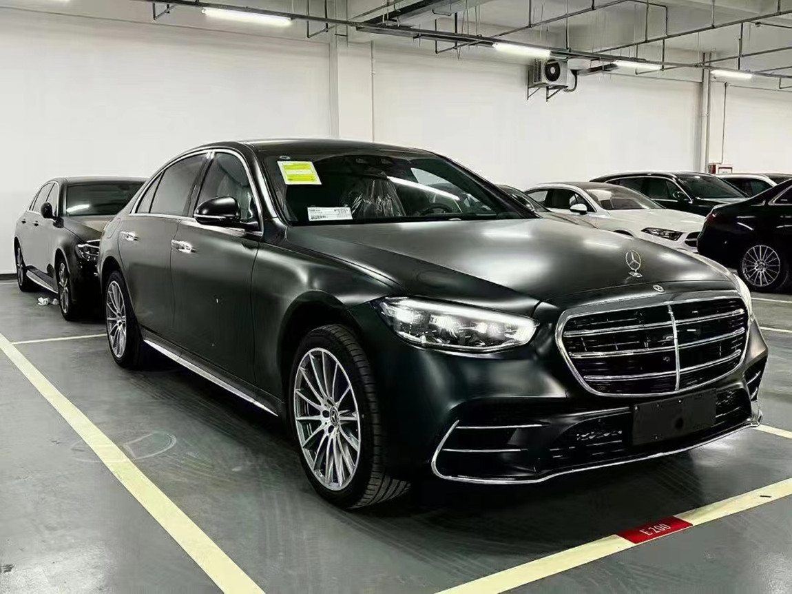 2023款奔驰s450l 4matic:23款奔驰s级最热销版本,裸车130.26万