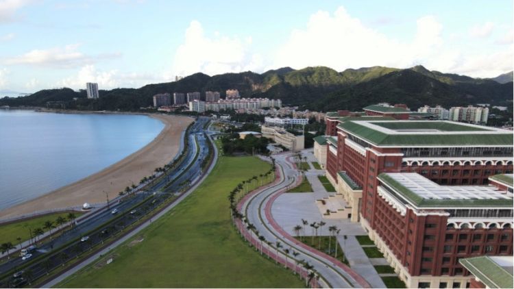 美丽的中山大学珠海校区一景(无人机照片)李锦洋摄