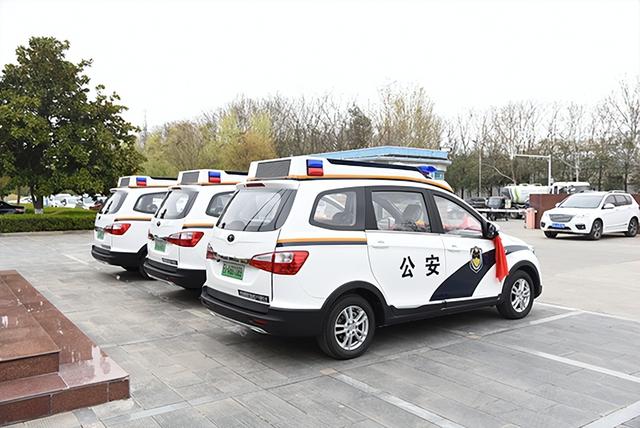 森源鸿马电动巡逻车发往江西